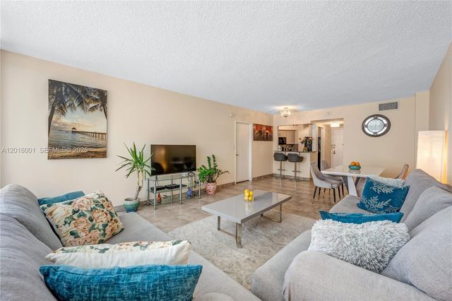 3725 S Ocean Dr 1015, Hollywood, FL 33019