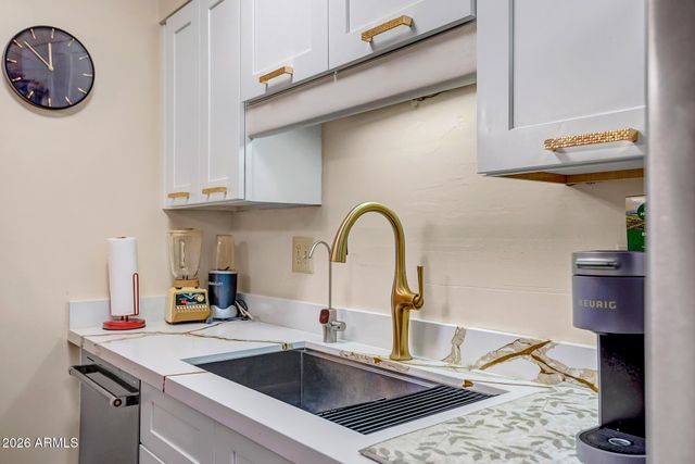 9530 W APPALOOSA Drive, Sun City, AZ 85373