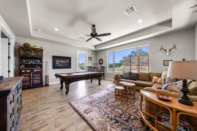 105 Clear Springs CT, Marble Falls, TX 78654