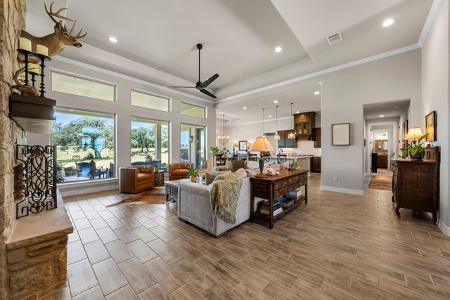 105 Clear Springs CT, Marble Falls, TX 78654