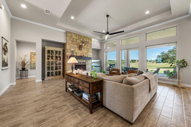 105 Clear Springs CT, Marble Falls, TX 78654