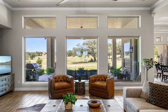 105 Clear Springs CT, Marble Falls, TX 78654