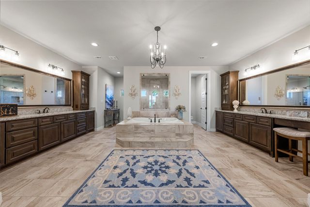 105 Clear Springs CT, Marble Falls, TX 78654