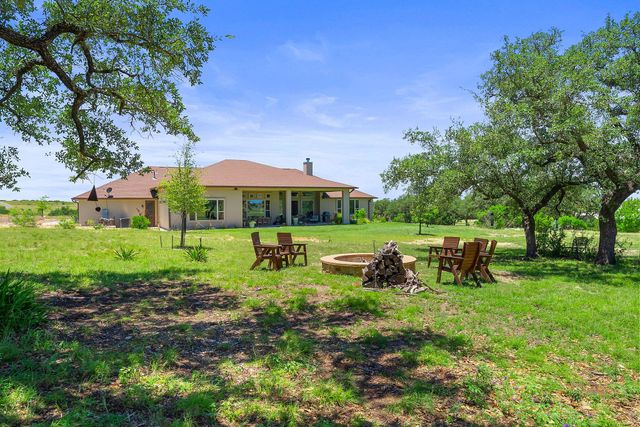 105 Clear Springs CT, Marble Falls, TX 78654