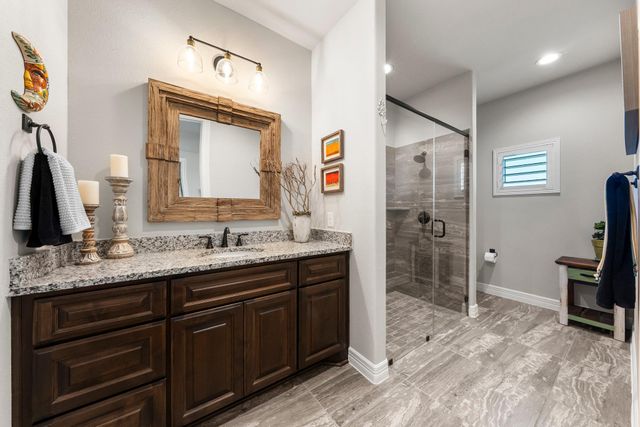105 Clear Springs CT, Marble Falls, TX 78654