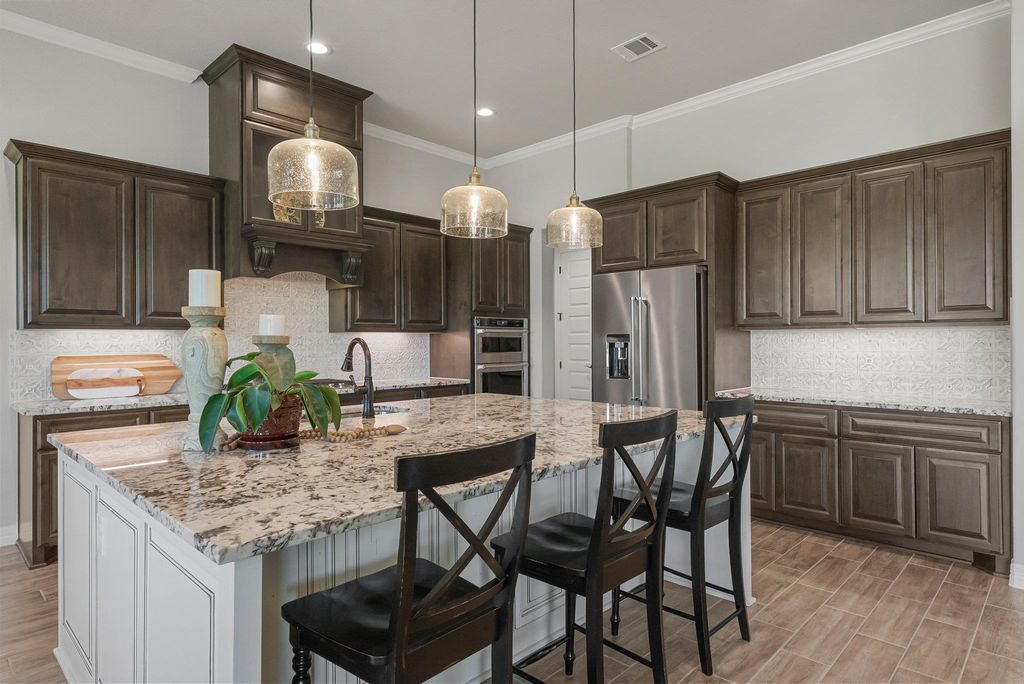 105 Clear Springs CT, Marble Falls, TX 78654