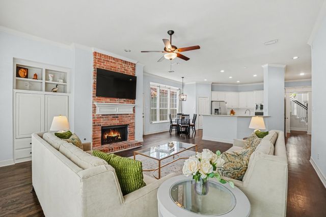 5360 Gatesworth Lane, Dallas, TX 75287