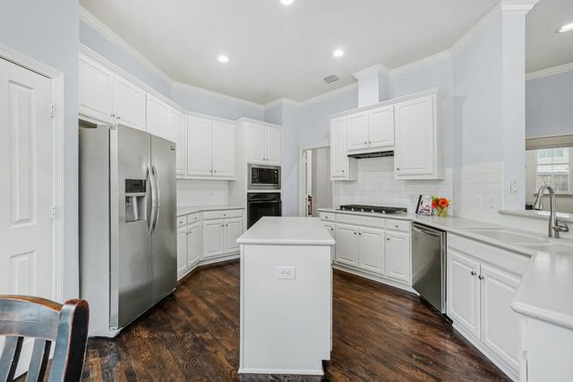 5360 Gatesworth Lane, Dallas, TX 75287