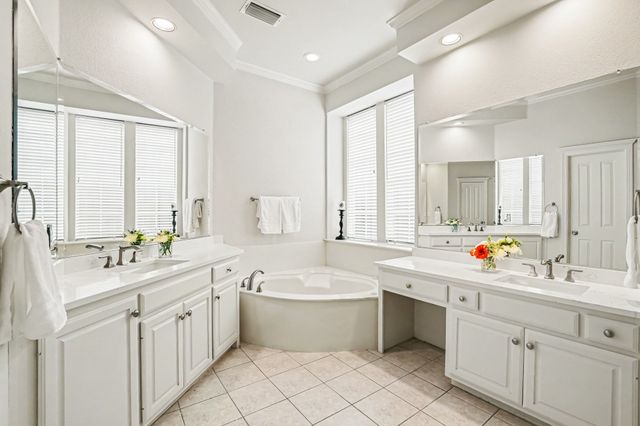 5360 Gatesworth Lane, Dallas, TX 75287
