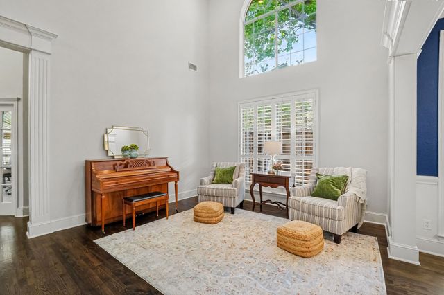 5360 Gatesworth Lane, Dallas, TX 75287