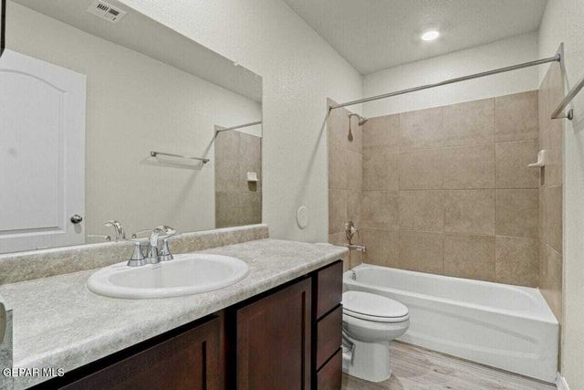 14224 Star Cactus Avenue, Horizon City, TX 79928