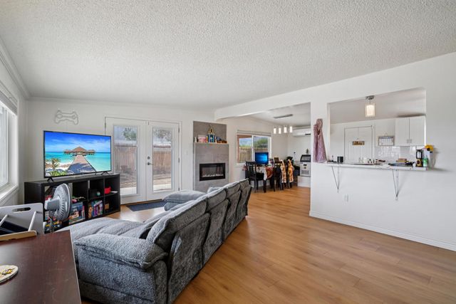 5912 Bagley Ave Avenue, 29 Palms, CA 92277