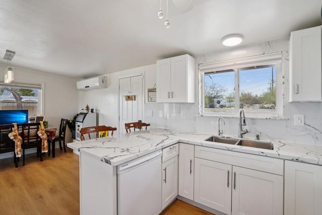 5912 Bagley Ave Avenue, 29 Palms, CA 92277