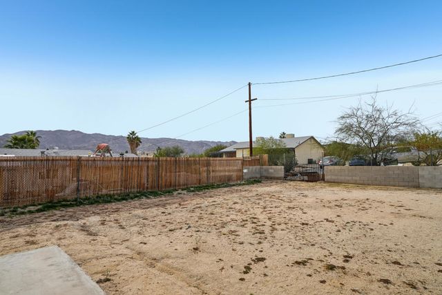 5912 Bagley Ave Avenue, 29 Palms, CA 92277