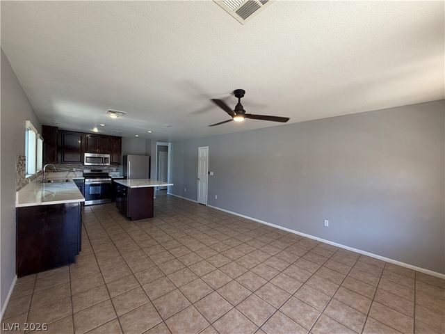 11037 Parete Court, Las Vegas, NV 89141