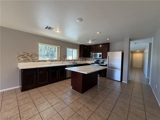 11037 Parete Court, Las Vegas, NV 89141