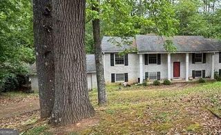 135 Greenhill Court SW, Atlanta, GA 30331