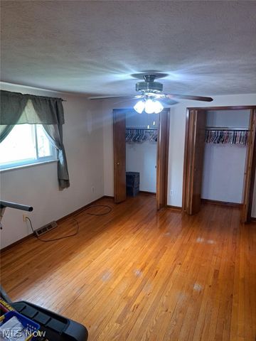 24150 Glenbrook Boulevard, Euclid, OH 44117