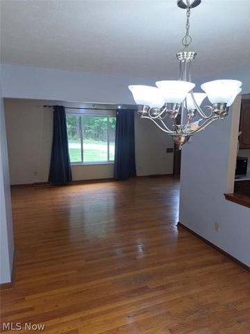 24150 Glenbrook Boulevard, Euclid, OH 44117