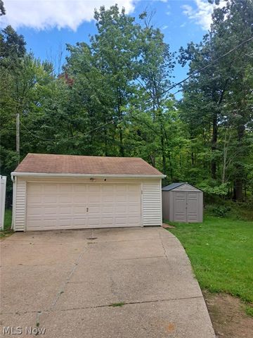 24150 Glenbrook Boulevard, Euclid, OH 44117