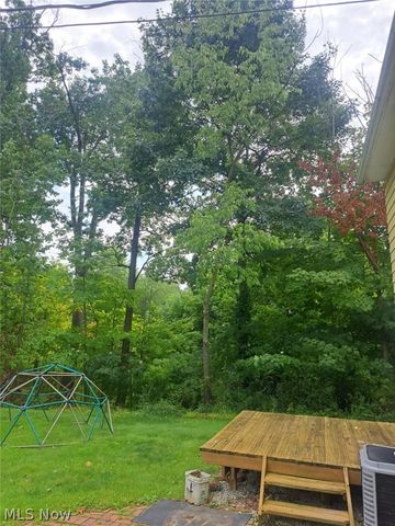 24150 Glenbrook Boulevard, Euclid, OH 44117