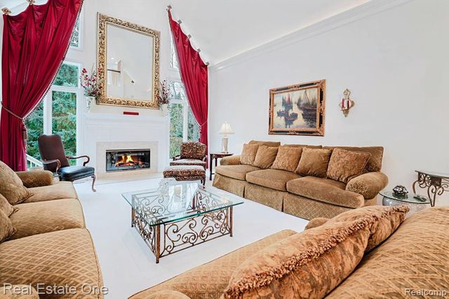 1859 Haverhill Drive, Rochester Hills, MI 48306