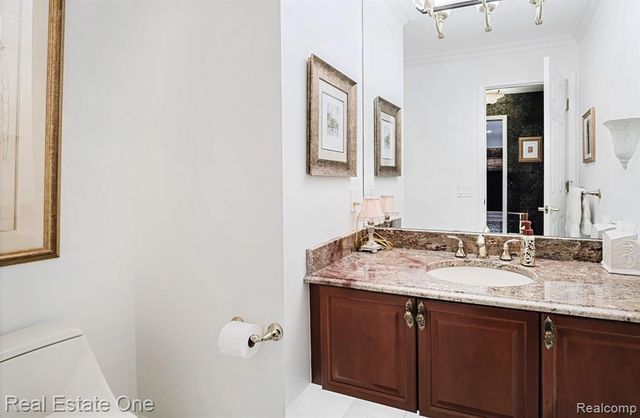 1859 Haverhill Drive, Rochester Hills, MI 48306