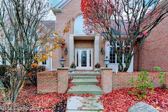 1859 Haverhill Drive, Rochester Hills, MI 48306