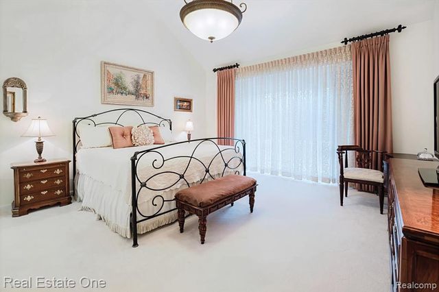 1859 Haverhill Drive, Rochester Hills, MI 48306