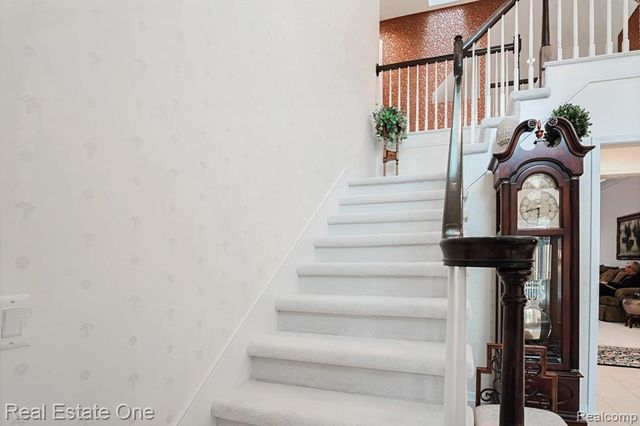 1859 Haverhill Drive, Rochester Hills, MI 48306