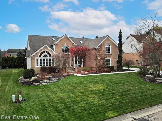 1859 Haverhill Drive, Rochester Hills, MI 48306
