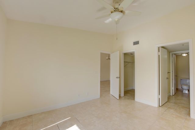 21943 Remsen Terrace 207, Boca Raton, FL 33433