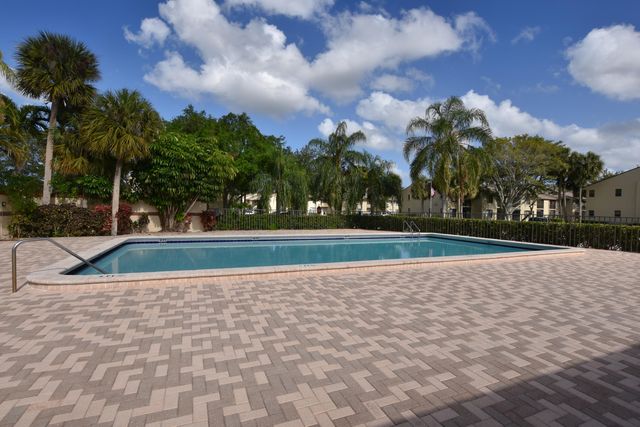 21943 Remsen Terrace 207, Boca Raton, FL 33433