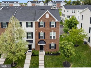 27 N SCHOOL LN #7, Souderton, PA 18964