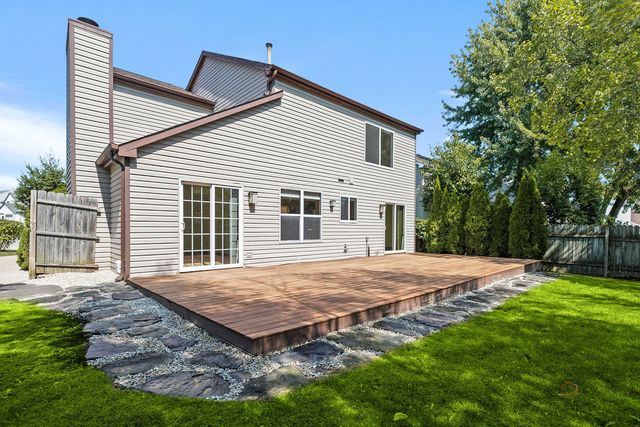 1349 Spalding Drive, Mundelein, IL 60060