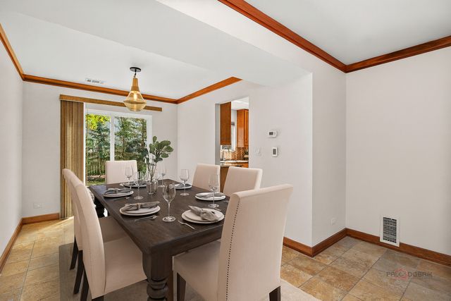 1349 Spalding Drive, Mundelein, IL 60060