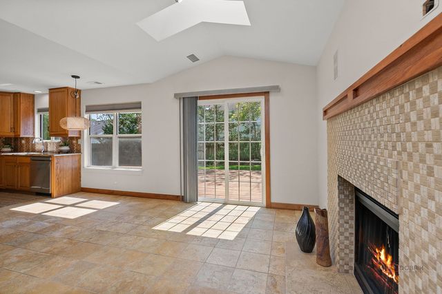 1349 Spalding Drive, Mundelein, IL 60060