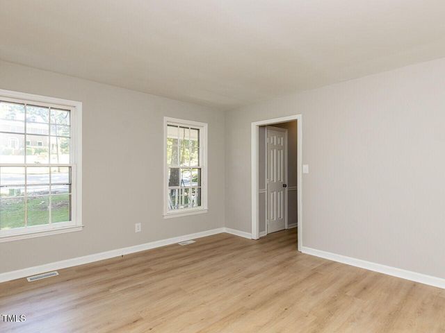 137 Amesbury Lane, Cary, NC 27511