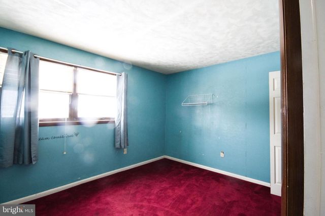 128 CIRCLE DR, Harrisburg, PA 17112