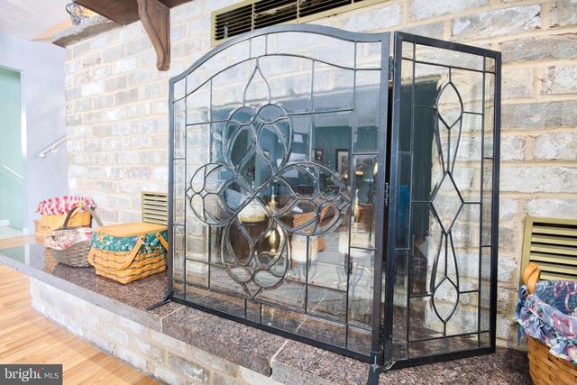 128 CIRCLE DR, Harrisburg, PA 17112