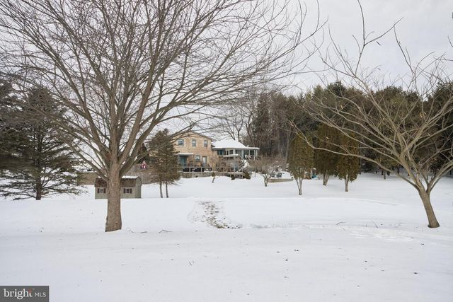 128 CIRCLE DR, Harrisburg, PA 17112