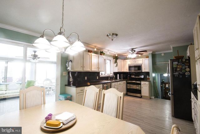 128 CIRCLE DR, Harrisburg, PA 17112