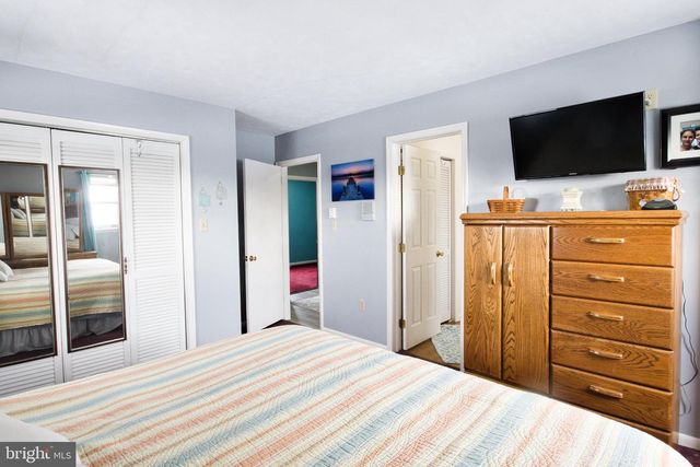 128 CIRCLE DR, Harrisburg, PA 17112