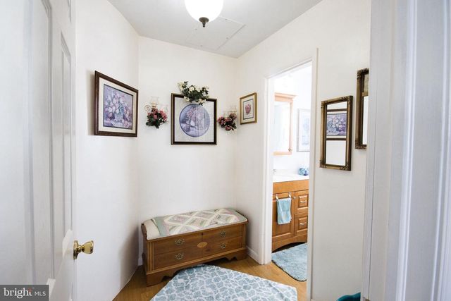 128 CIRCLE DR, Harrisburg, PA 17112