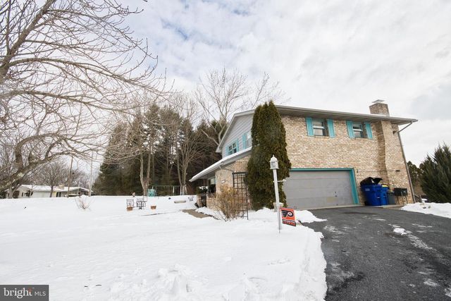 128 CIRCLE DR, Harrisburg, PA 17112