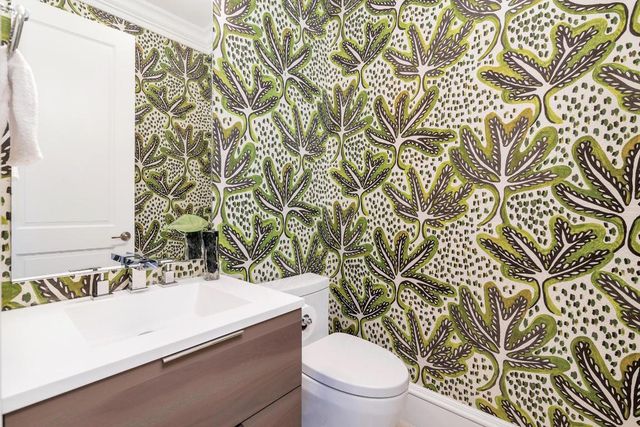 216 Sandpiper Drive, Palm Beach, FL 33480