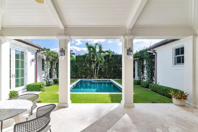 216 Sandpiper Drive, Palm Beach, FL 33480