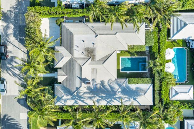 216 Sandpiper Drive, Palm Beach, FL 33480