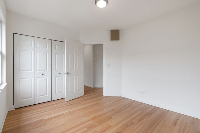 6304 N Claremont Avenue 2, Chicago, IL 60659
