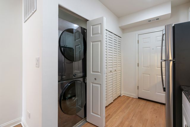6304 N Claremont Avenue 2, Chicago, IL 60659